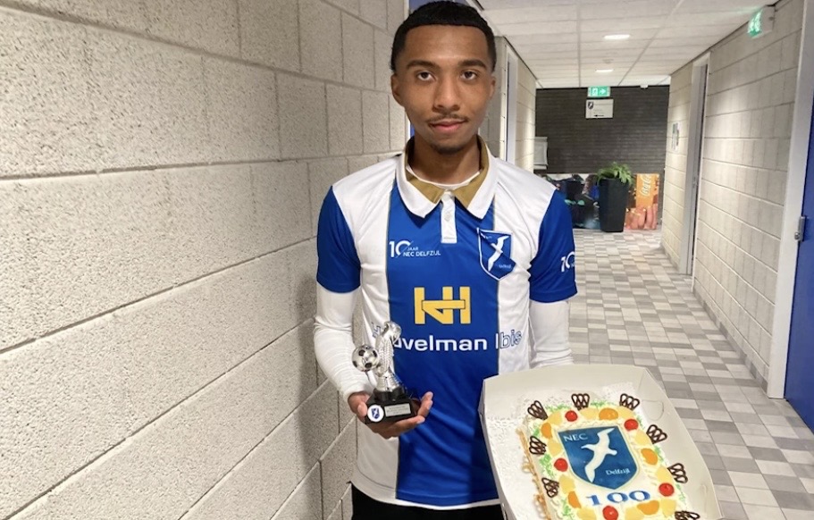 Gillermo 100 officiële wedstrijden voor NEC Delfzijl 1